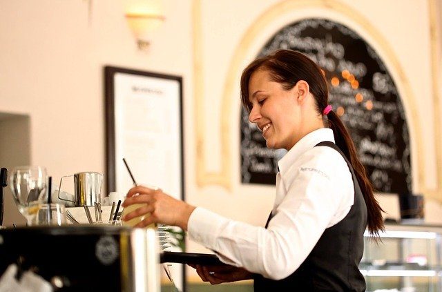 How The Right POS System Can Solve Your Restaurant's Labor Shortage